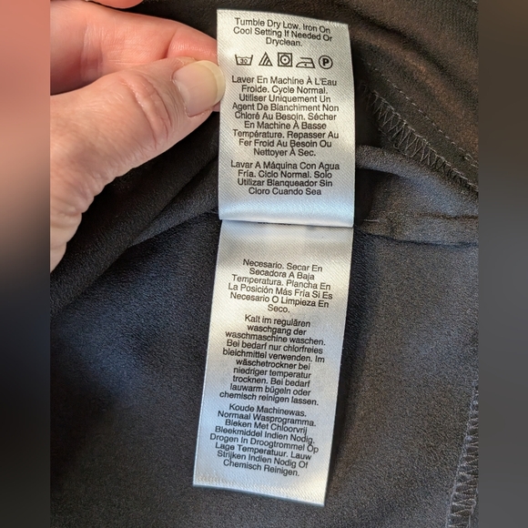 DKNY Black V-Neck Women's Top - Picture 4 of 7